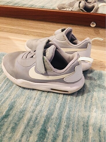 25 Beden gri Renk Nike spor ayakkabı