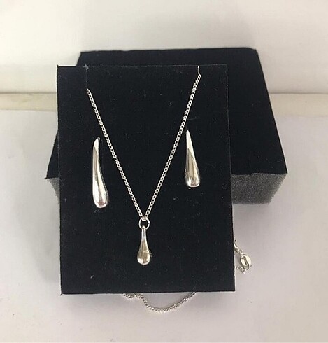 925 AYAR GÜMÜŞ SU DAMLASI SET