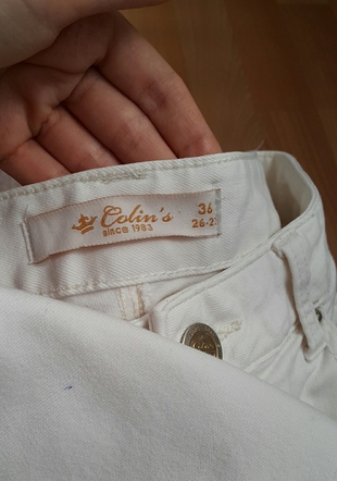 36 Beden Beyaz yırtık pantolon 