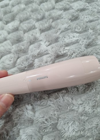 Philips yüz tüy temizleme cihazı ışıklı ve pillidir - Görsel 2