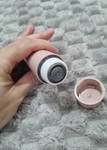 Philips yüz tüy temizleme cihazı ışıklı ve pillidir - Görsel 5