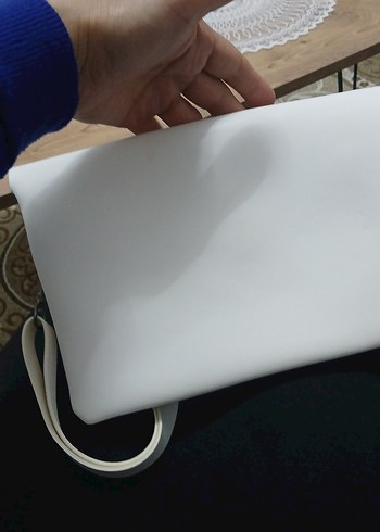 Guess Beyaz Deri Kadın Portföy Çanta - Görsel 4