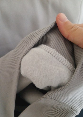 Düğmeli Bej Kadın Sweatshirt Nakışlı Yaka - Görsel 4