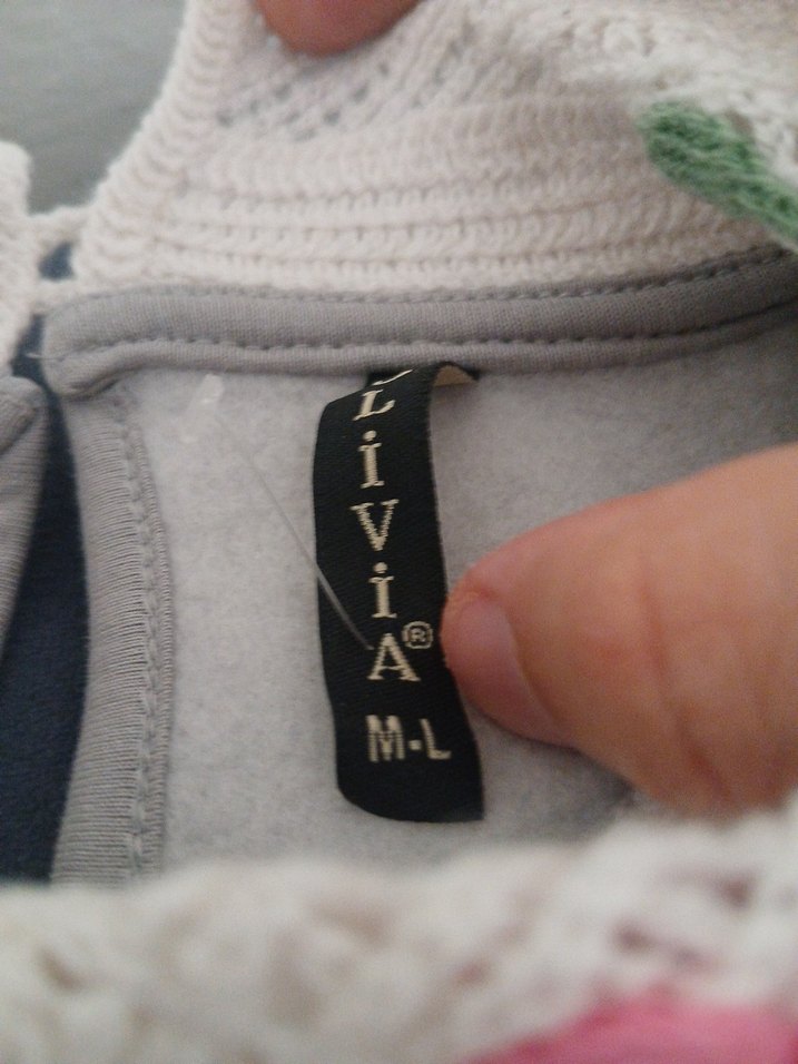 Düğmeli Bej Kadın Sweatshirt Nakışlı Yaka - Görsel 3