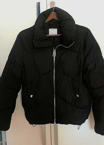 SİYAH BERSHKA MONT 
