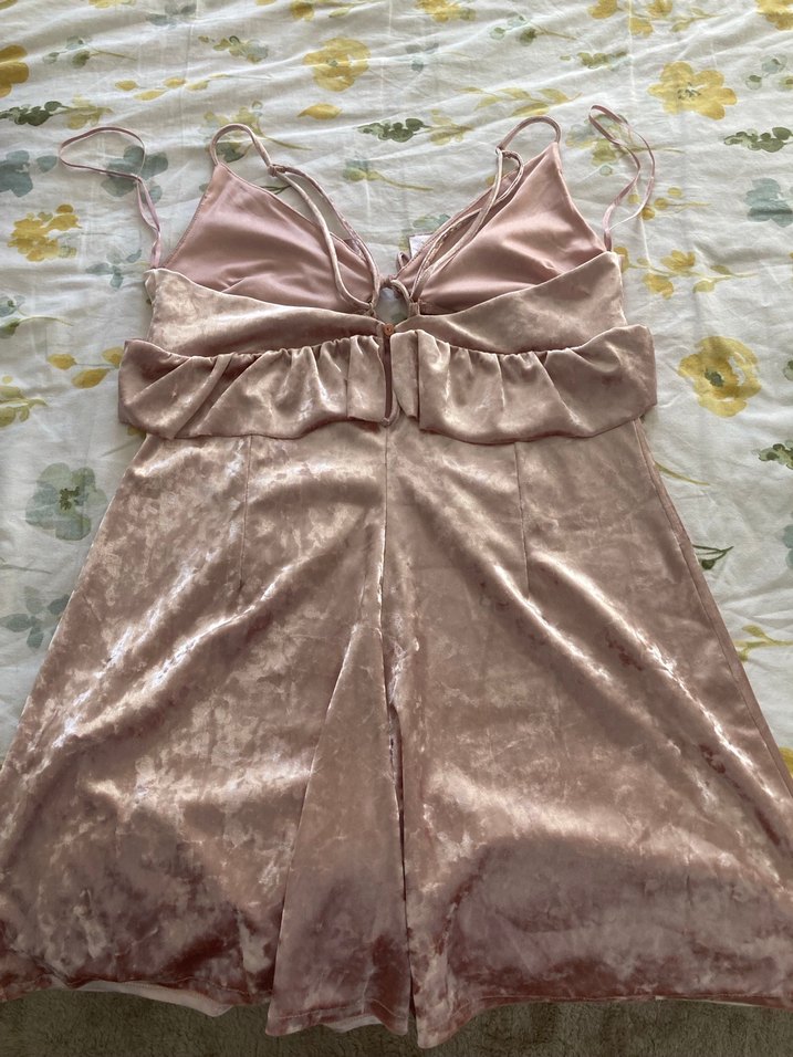 Bershka kadife mini tulum - Görsel 3