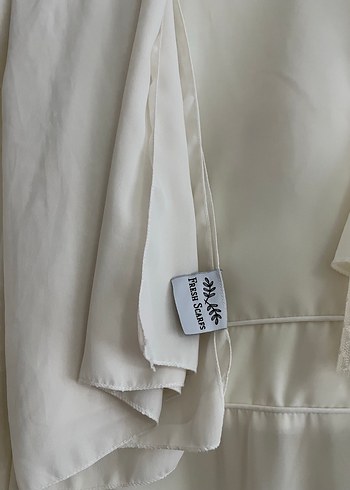 38 Beden Uzun Beyaz Fırfırlı Nikah Elbisesi