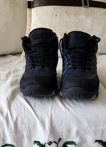 36 numara Polaris marka erkek çocuk botu  - Görsel 7