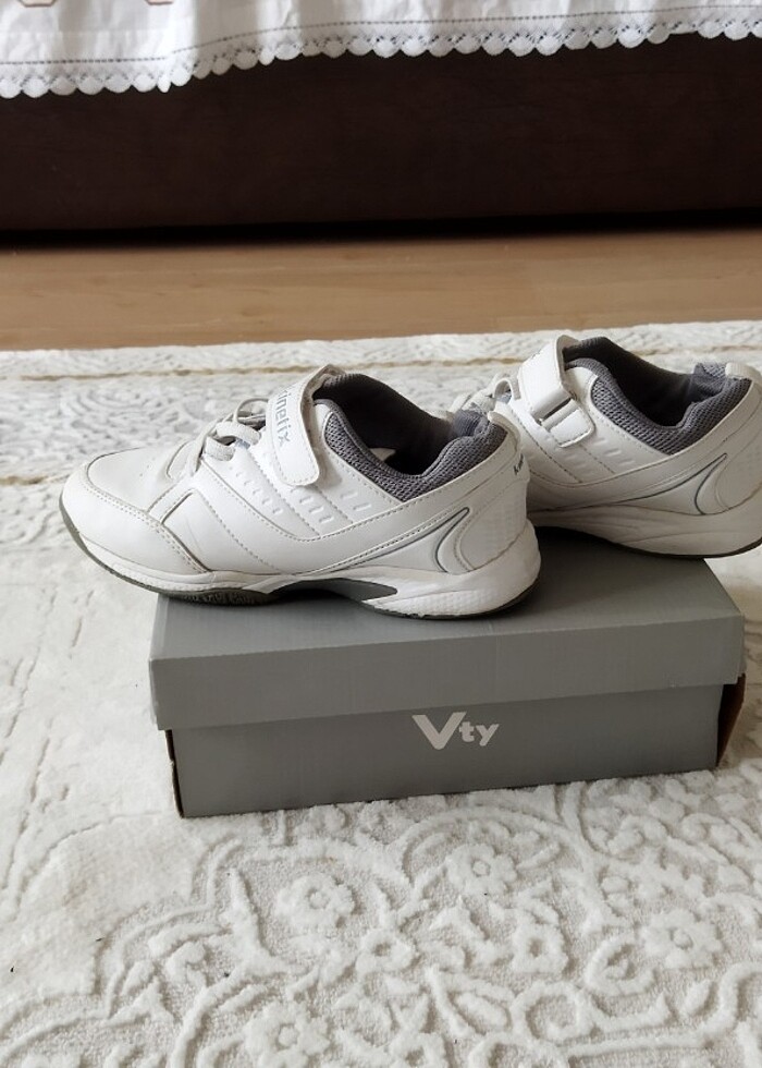 Kinetix marka 33 numara erkek çocuk ayakkabısı  - Görsel 5