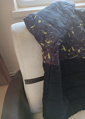 LC Waikiki LC Waikiki marka 12 13 YAŞ Erkek çocuk montu