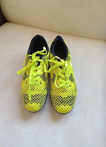 LC Waikiki marka 35 numara erkek çocuk kramponu - Görsel 11