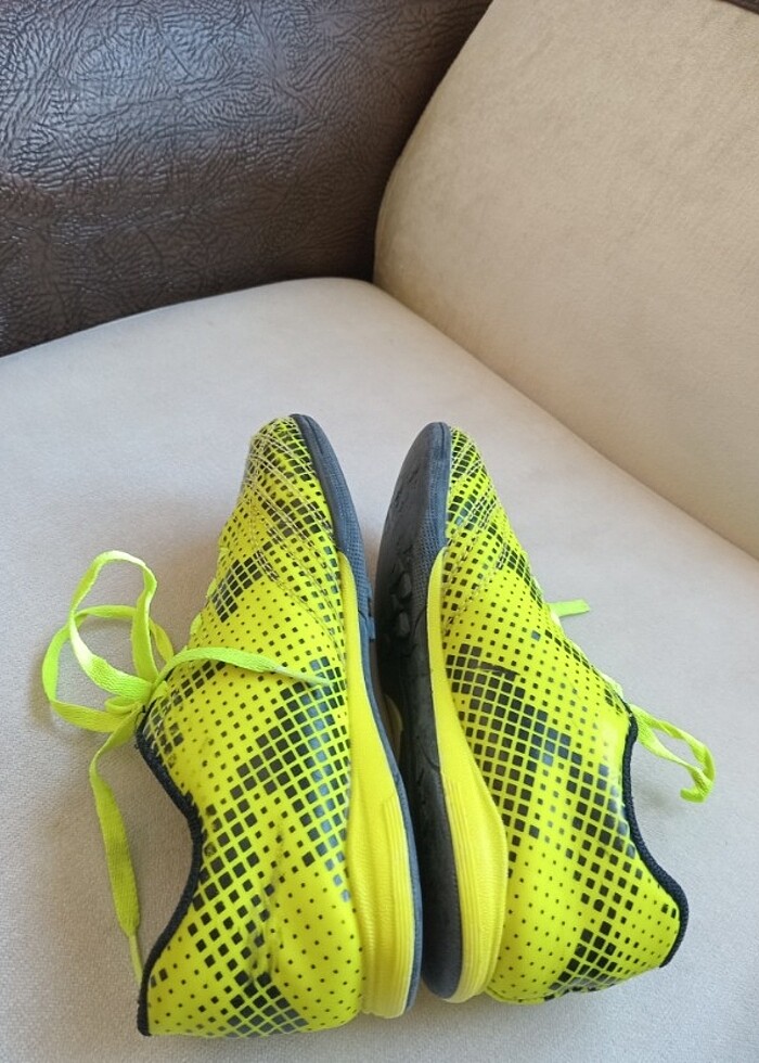 LC Waikiki marka 35 numara erkek çocuk kramponu - Görsel 5