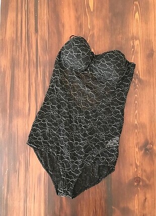 Bu ürün satıldı, kargo bilgisi beklediğim için duruyor şuan!