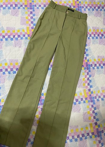 32 Beden haki Renk yeşil kumaş pantolon