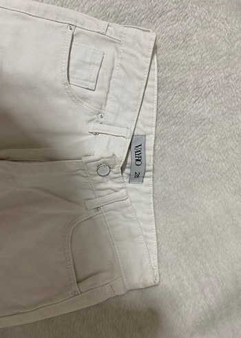 beyaz yırtık mom jean - Görsel 4