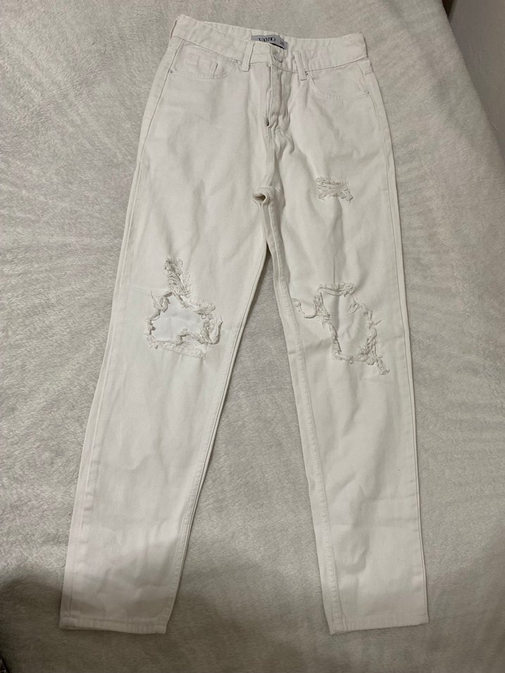 beyaz yırtık mom jean - Görsel 3