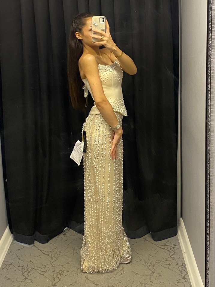 İnci İşlemeli Beyaz Uzun Abiye Elbise - Görsel 2