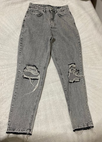 gri dizi yırtık mom jean - Görsel 3