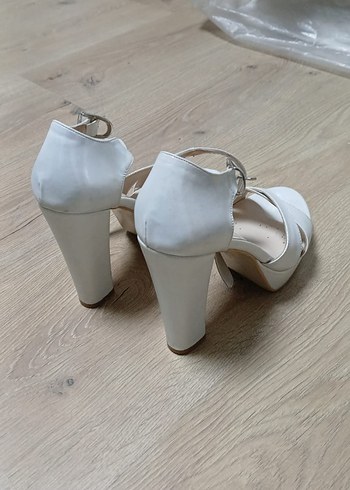 Beyaz Platform Topuklu Kadın Abiye Ayakkabı - Görsel 3