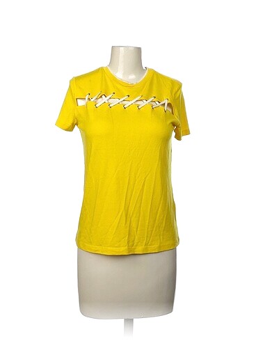 Trendyol & Milla T-shirt %70 İndirimli.