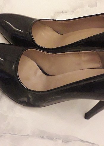 Diğer Parlak Siyah Stiletto Topuklu Kadın Ayakkabı