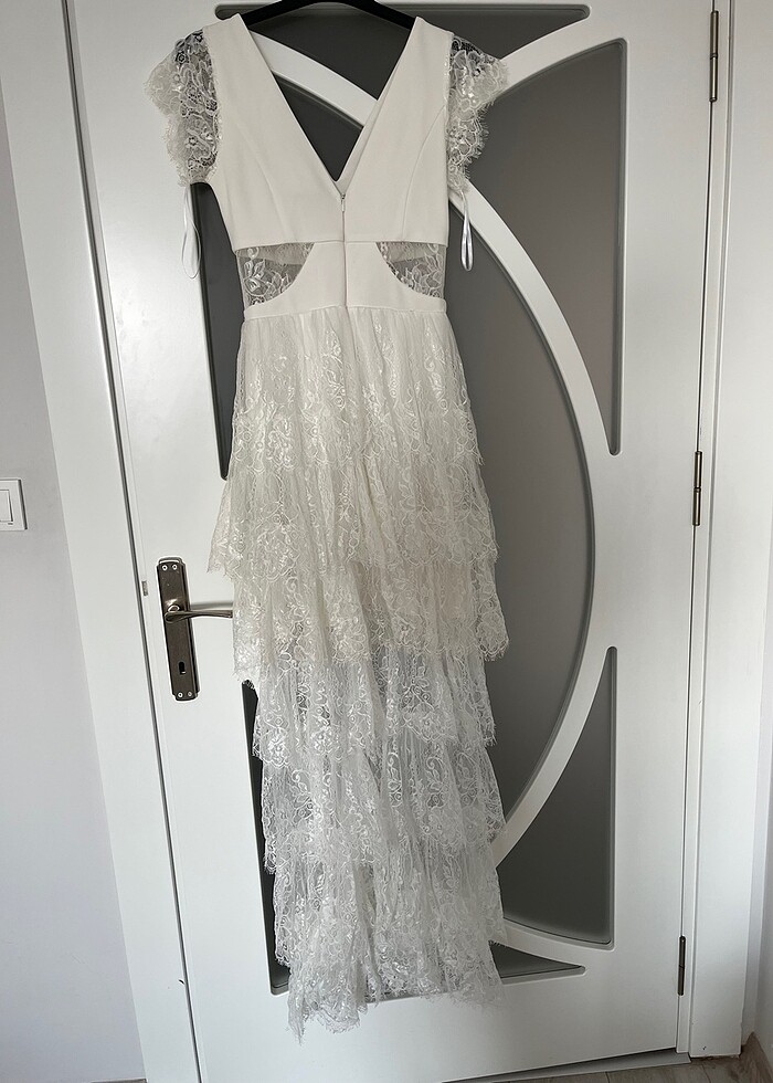 Beyaz Dış Çekim Elbisesi - Görsel 3