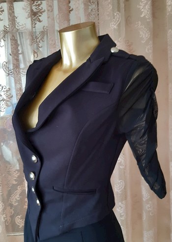 Etiketli Metal Düğmeli Kolları Tül Lacivert Kısa Ceket - Görsel 3