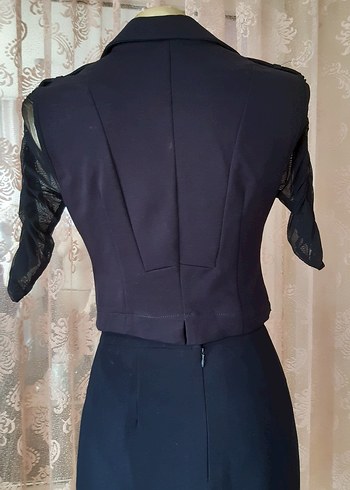 Etiketli Metal Düğmeli Kolları Tül Lacivert Kısa Ceket - Görsel 4