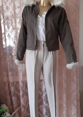 Haki Kapüşonlu Kürklü Mont - Görsel 3