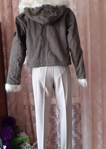 Haki Kapüşonlu Kürklü Mont - Görsel 5