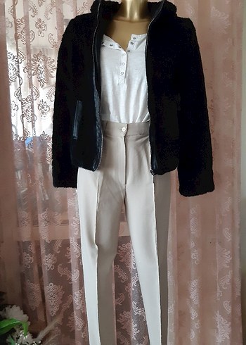 Siyah Peluş Kapüşonlu Mont - Görsel 6