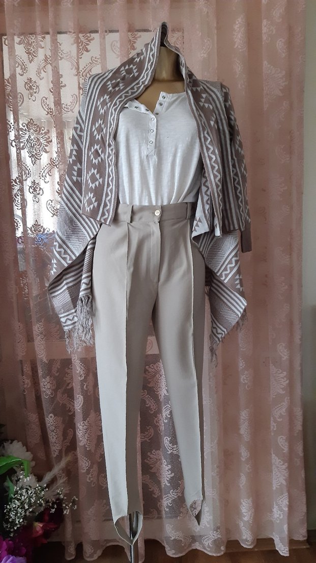 Bej Ayak altından geçmeli Kumaş Pantolon - Görsel 4