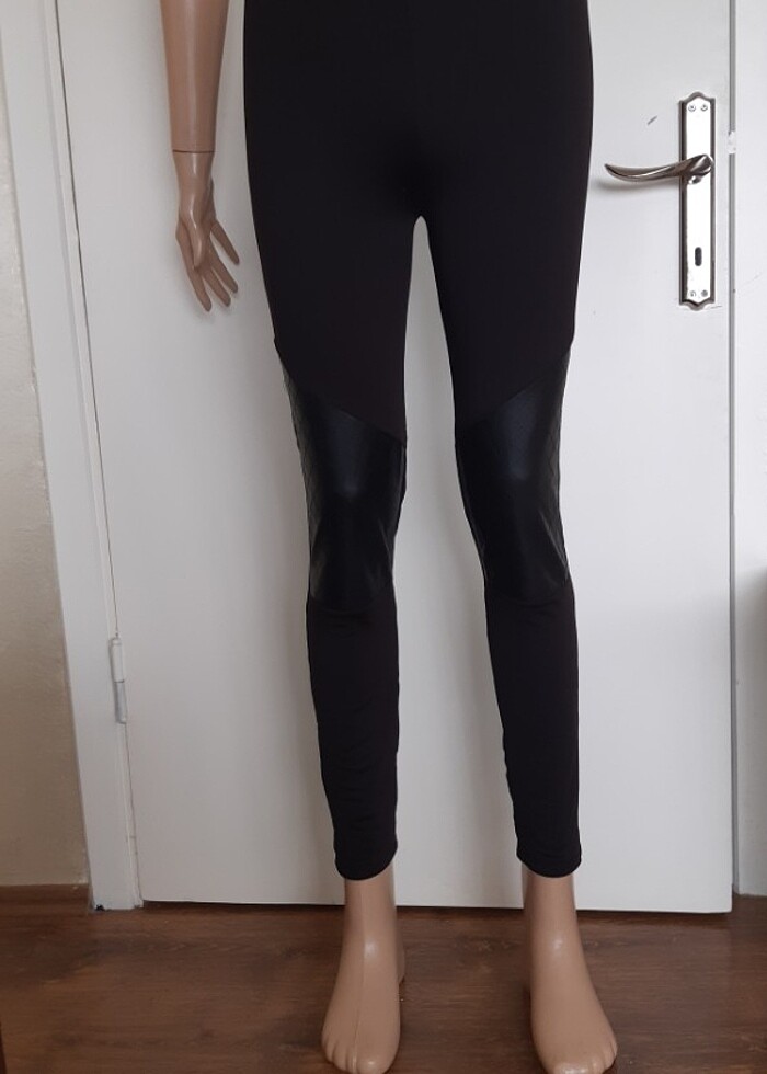 Giyilmemiş Siyah Tayt Dizleri Deri - Görsel 2