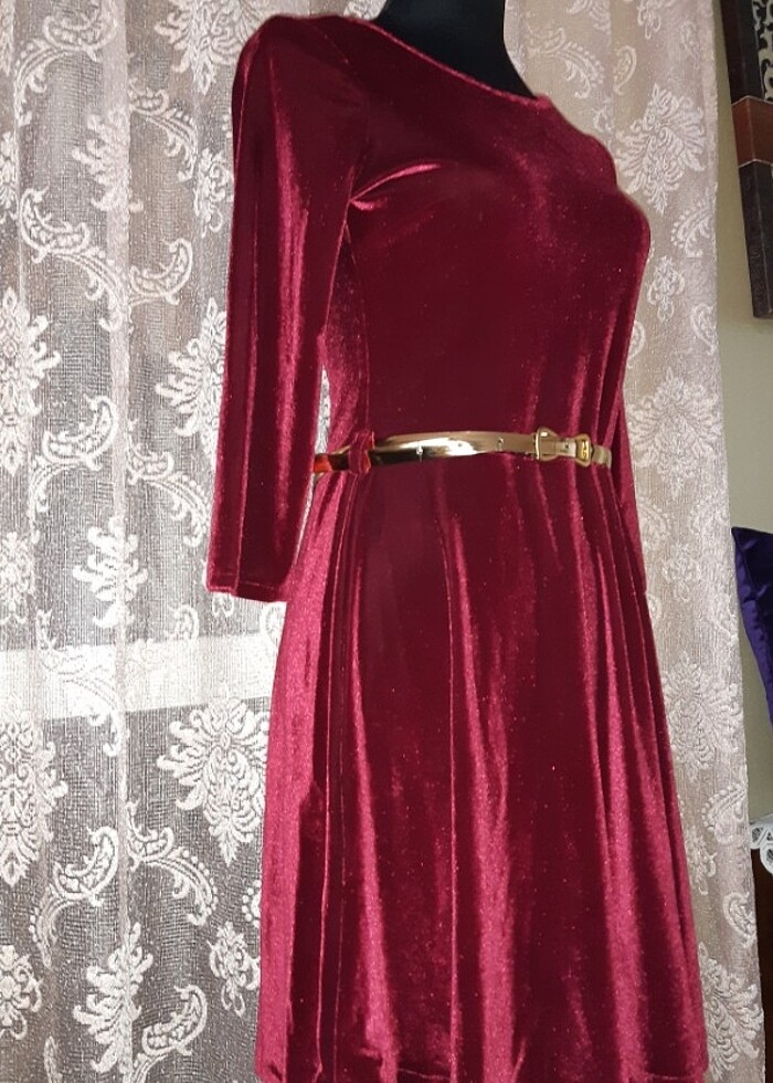 Etiketli vişne rengi kadife elbise - Görsel 2