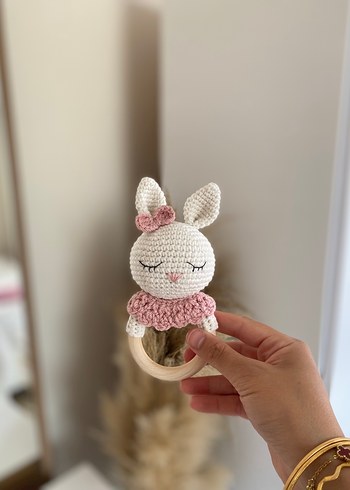 Pastel Pembe Örgü Tavşan Diş Kaşıyıcı