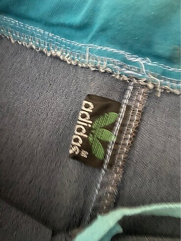 m Beden Adidas pantolon