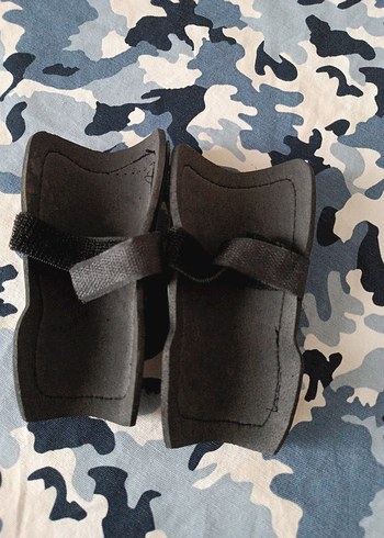 Kayışlı Siyah futbol tekmelik - Görsel 4