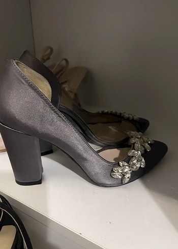38 Beden gri Renk Gri Saten Taşlı Yüksek Topuklu Kadın Ayakkabı