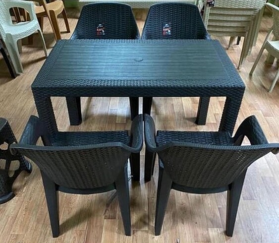 Hasır Rattan Masa Takımı