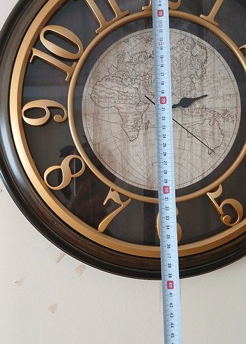 Kahverengi Dünya Haritalı Duvar Saati - Görsel 3