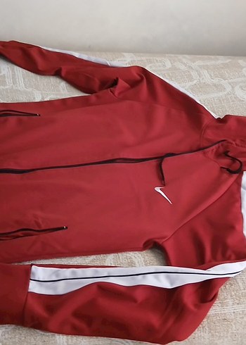 Nike Kirmizi Kapusonlu Spor Hirka