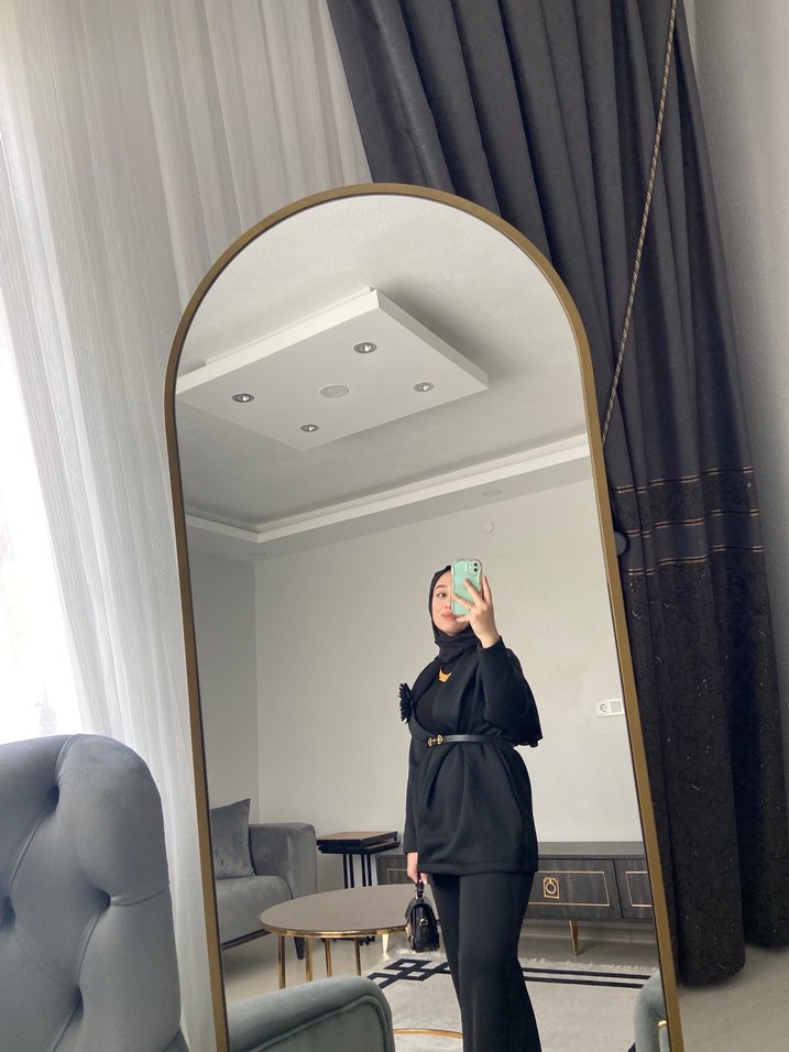 Siyah takım - Görsel 4