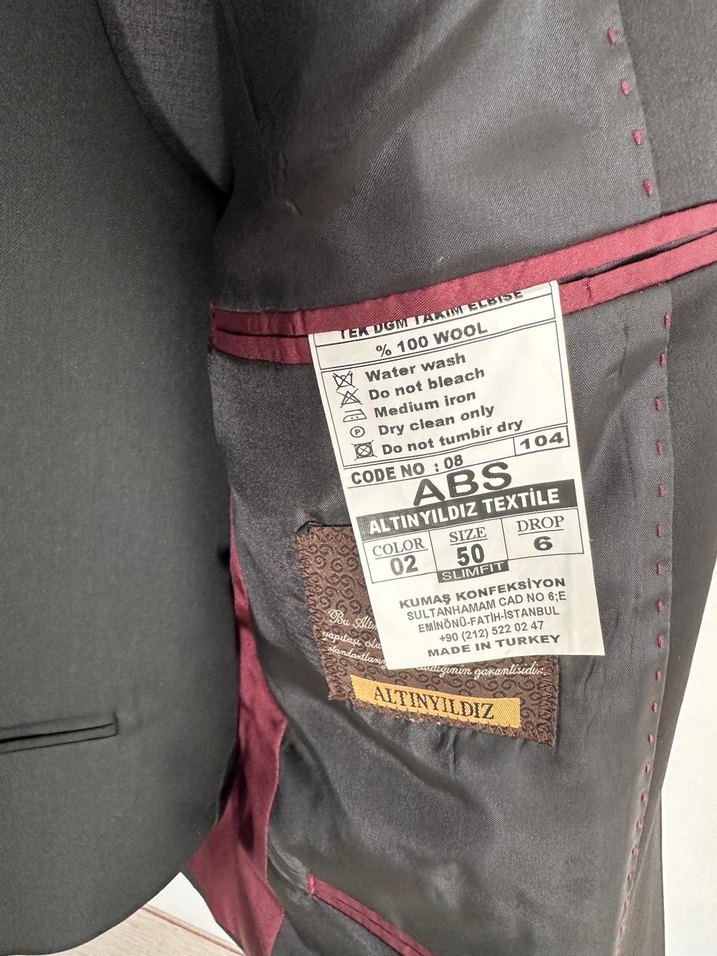 Siyah Damatlık veya takım elbise - Görsel 2