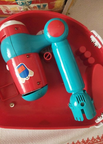 Renkli projeksiyon cihazı elektrik aksamına bakılması gerekiyor - Görsel 2