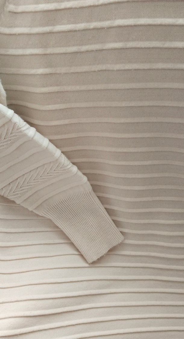 Düğmeli Beyaz Kadın Triko - Görsel 2