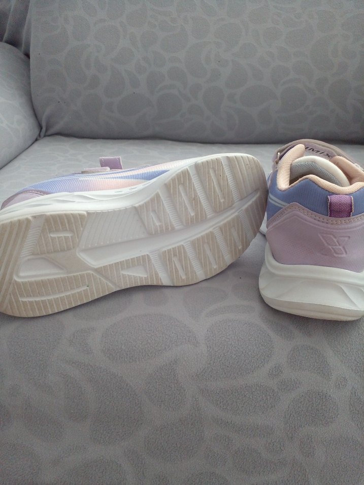 Mor Baskılı Kız Çocuk Spor Ayakkabısı - Görsel 4