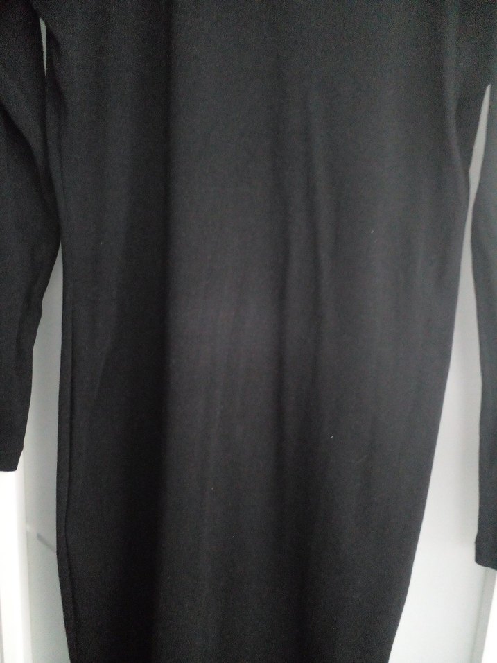 Siyah Yüksek Yakalı Uzun Kollu Uzun Elbise - Görsel 4