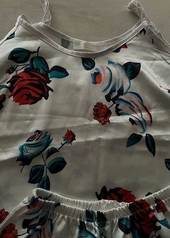 Zaten şortlu takım - Görsel 3