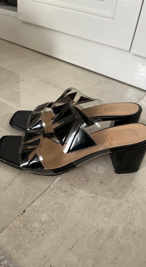 Siyah Kemerli Blok Topuklu Kadın Terlik - Görsel 2