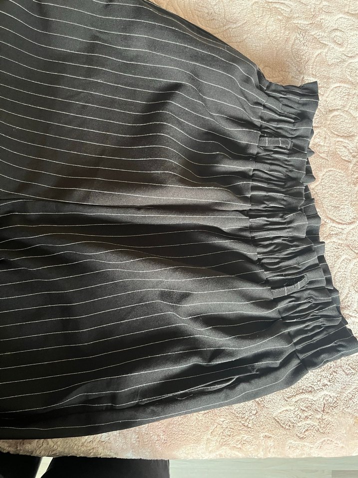 Gri Çizgili Kadın Piliseli Kumaş Pantolon - Görsel 3